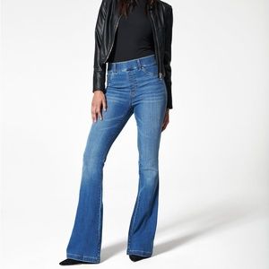 Spanx Flare leg jeans In vintage Indigo- New w/out tags
